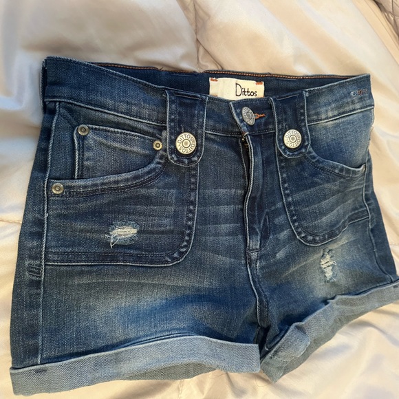 Dittos Vintage Denim Shorts - Picture 2 of 6
